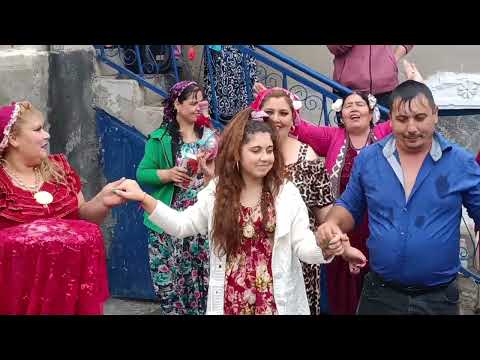Видео: Блага ракия на Ицане и Милка 1