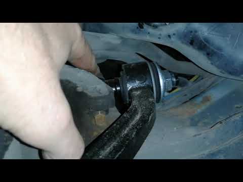Видео: Toyota Hiace замена передних рычагов подвески