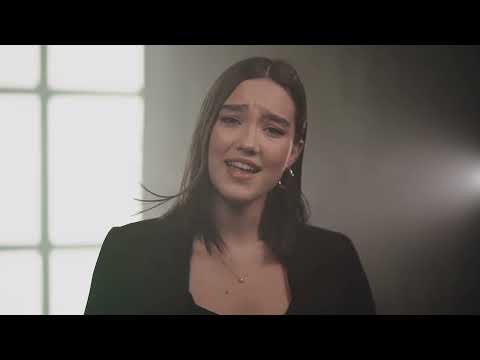 Видео: Милана Пономаренко и Элен Бадалян «Кому, зачем?» ( cover @polinagagarina и @DubtsovaOfficial