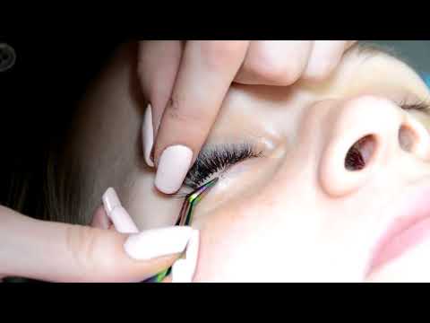 Видео: НАРАЩИВАНИЕ НИЖНИХ РЕСНИЦ и наращивание ресницами С цветными кончиками CAPACITY lower eyelashes