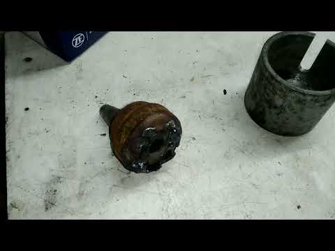 Видео: Замена сайлентблоков передних рычагов Форд Эскорт МК7 МК6 МК5 🇺🇦