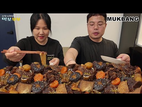 Видео: Лучший корейский рецепт Galbijjimㅣ Mukbang l Eating Show