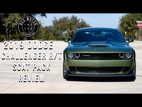 Видео: Обзор Dodge Challenger R/T Scat Pack Widebody 2019 года