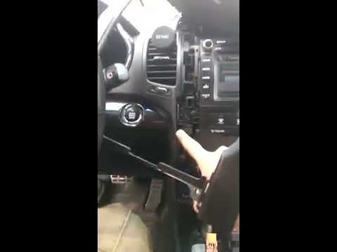 Видео: как снять блок управления климат контроля Kia SORENTO XM 2012 г.в.