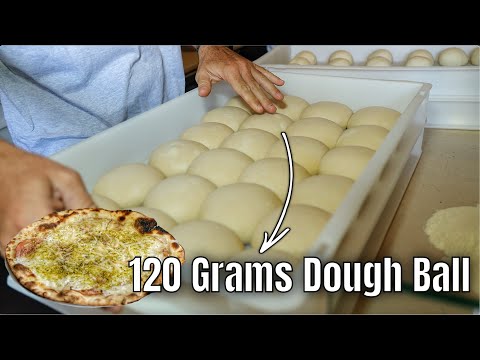 Видео: В этой пиццерии готовят лучшую пиццу на тонкой корочке в Апулии, Италия