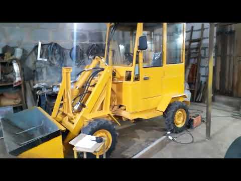 Видео: Часть 1. Мини погрузчик- экскаватор. Начало сборки.