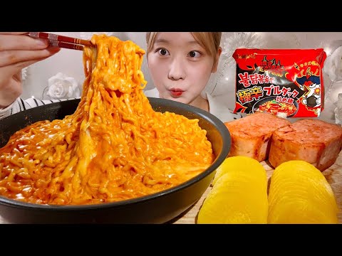 Видео: ASMR Корейская острая лапша с сыром【русские субтитры】【Mukbang/ Eating Sounds】