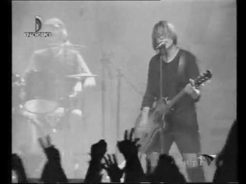 Видео: Земфира - Брызги (Красноярск 18.06.2000)