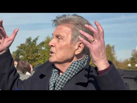 Видео: ЛЕВ ЛЕЩЕНКО ПРИШЁЛ НА МОГИЛУ ВЯЧЕСЛАВА ДОБРЫНИНА В ДЕНЬ ПАМЯТИ  ... ТРОЕКУРОВСКОЕ КЛАДБИЩЕ 1.10.2025