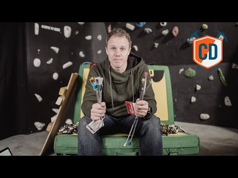 Видео: Сборка скалодрома Trad | Climbing Daily, выпуск 861