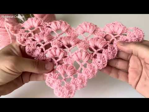 Видео: ОЧЕНЬ КРАСИВО 💯 Простой узор для вязания крючком треугольной шали #вязаниекрючком #вязаниекрючком...