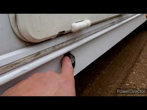 Видео: Какой прицеп-караван лучше, производитель, год, бюджет- ответ на вопрос.