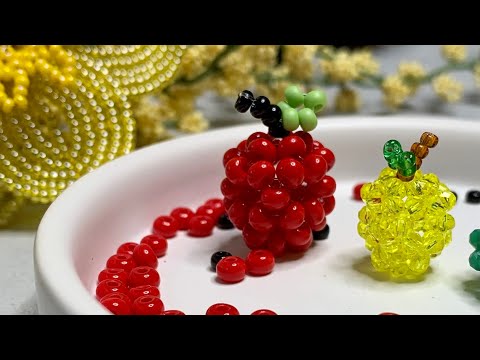 Видео: Яблоко из бисера. Фрукты из бисера. DIY beaded apple