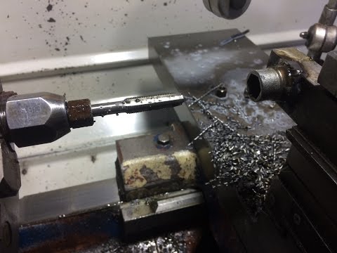 Видео: Как нарезать гайку по-другому