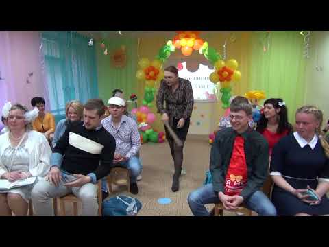 Видео: Поздравление родителей на выпускном. МКДОУ детский сад №5 " Золотая рыбка" г. Родники
