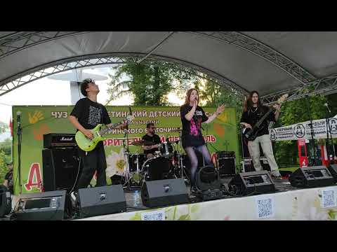 Видео: Самолёты - Нина Смит (8.06.2024)