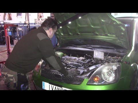 Видео: Ford fiesta 1,3 A9JA  Замена мотора 2/2