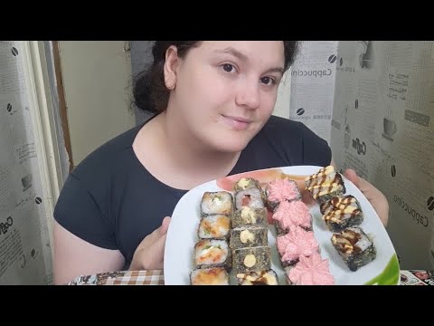 Видео: Мукбанг| жареные роллы🤤 Губы вареники🤔