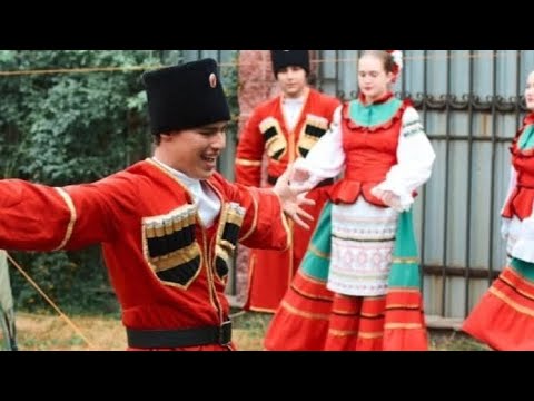 Видео: КАЗАКИ В ГОРОДЕ