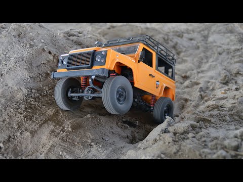 Видео: MN Model - Defender D90! Стоковый Defender на бездорожье! Тяжелый Off-Road!