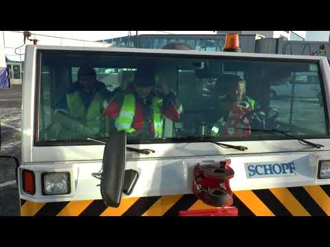 Видео: Наземное обслуживание (Ground Handling) ВС А-319 авиакомпании S7 Airlines в аэропорту Домодедово ч.5