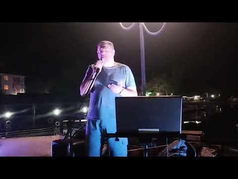 Видео: Есть только миг (Доцент уличный музыкант)