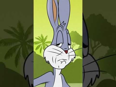 Видео: #shorts #девушка #читает #фамилии #футболистов