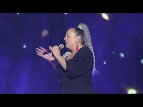 Видео: Любовь уставших лебедей