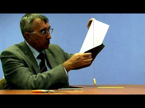 Видео: Центр тяжести. Эксперимент