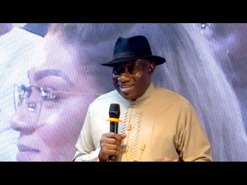 Видео: «Рубен Абати очень хорошо служил мне» — Джонатан, Обасанджо и Алекс Отти празднуют победу ведущег...