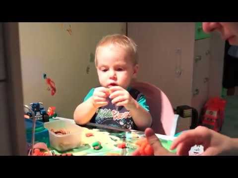 Видео: Когда и что лепить с детьми 1+