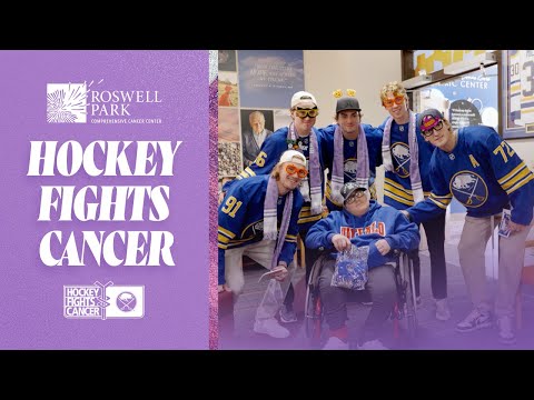 Видео: Игроки «Баффало Сэйбрз» посещают онкологический центр «Розуэлл Парк» в рамках инициативы #HockeyF...