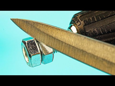 Видео: Просто вставьте болт в дрель! Как заточить ножи всего за 2 минуты