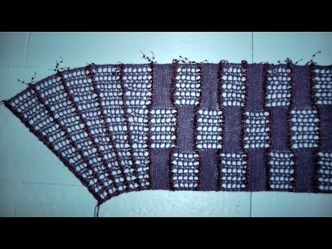 Видео: Вязаная шаль-''Шахматный карнавал''.