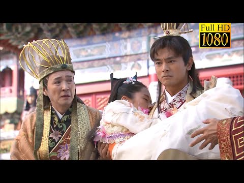 Видео: [Фильм] Злой евнух заставил героиню встать на колени на перекрестке, и император почувствовал себя о