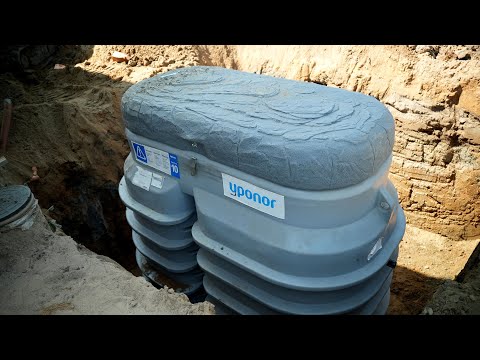 Видео: Как установить септик в частном доме? Станция на 10 человек Wehoputs 10 (без откачки)