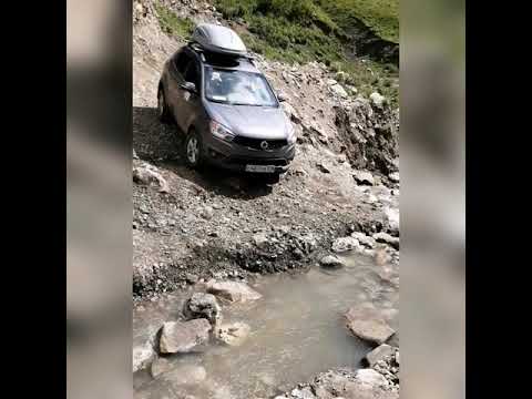 Видео: Перевал Думала (от села Безенги до Эль-Тюбю) Ssang Yong Actyon