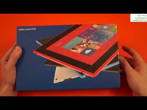 Видео: Nokia Lumia 2520: распаковка, первый запуск, мысли и впечатления