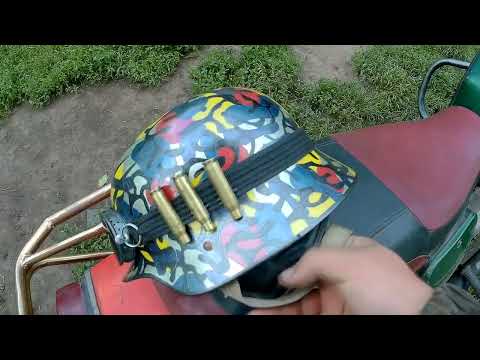 Видео: ЮМЗ Рестайлінг допрацював тримач для планшета ІЖ кастом після ремонту + багажник Каска для мотоцикла