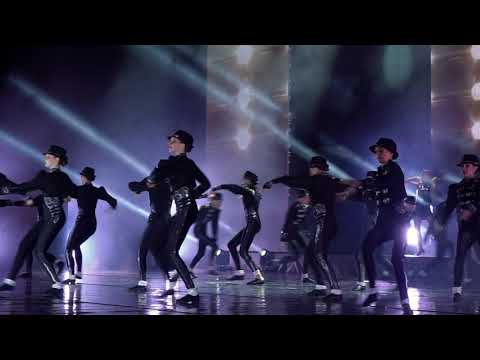 Видео: Menada Group Theatre of Dance | The King Inside (20 лет)