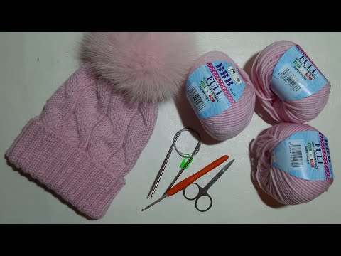 Видео: ВЯЖЕМ САМУЮ МОДНУЮ ДЕТСКУЮ ШАПКУ СПИЦАМИ. Шапка с помпоном. Шапка с косами. Мастер класс. Вязание .