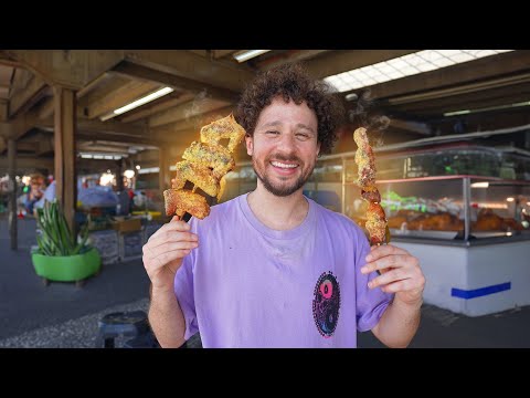 Видео: Пробуя уличную еду в БРАЗИЛИИ | Вкусный рай! 🇧🇷