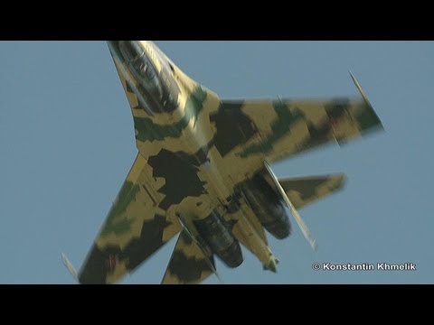 Видео: Су-35 МАКС 2011