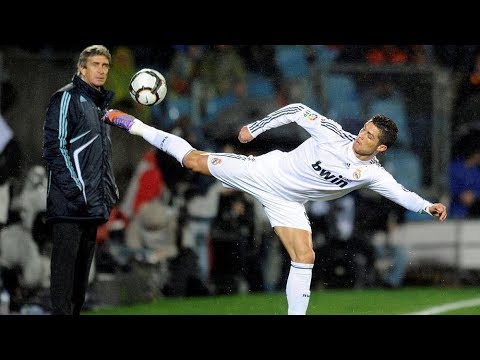 Видео: РОНАЛДУ ► ТОП 40 ЛУЧШИХ ФИНТОВ