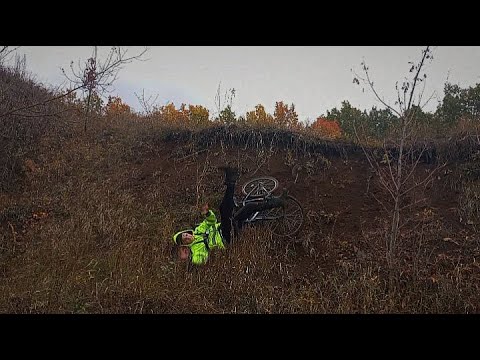 Видео: Прыгаю В Карьере | Жестко Упал!