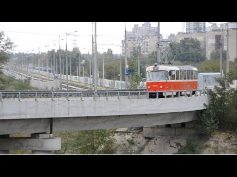 Видео: Киев.Скоростной трамвай 4 (вид с кабины водителя)/Kiev. High-speed tram 4,view from the driver's cab