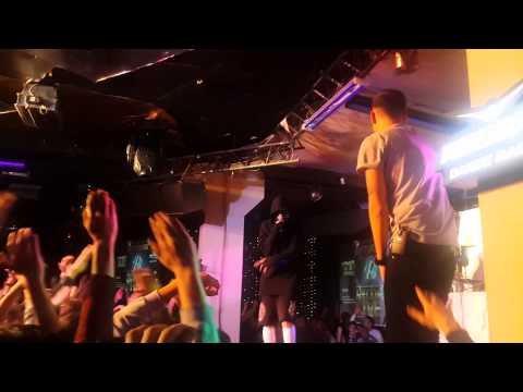 Видео: Oxxxymiron (feat Porchy, ОХРА, Sedated) - Город под подошвой (live)