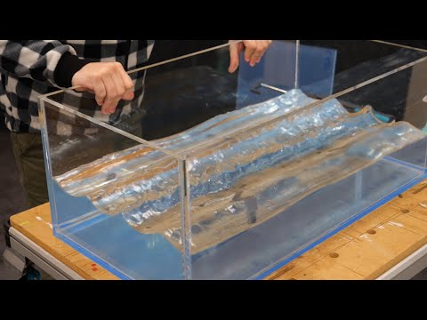 Видео: Строим аквариум: склеиваем резервуар из акрилового стекла