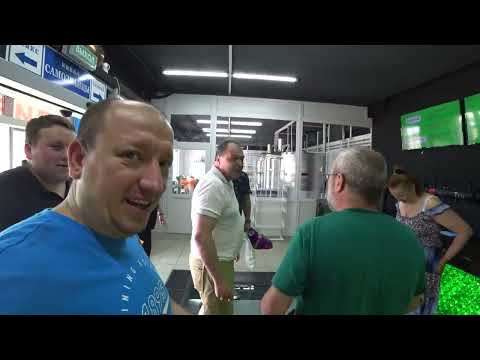 Видео: VLOG с пивоварни день 19 / Пивные гости