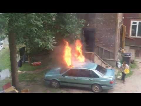 Видео: Mашина сгорает просто в секунды. #машина #afrodittablond #пламя #лайкни #amazing #f4f #followme